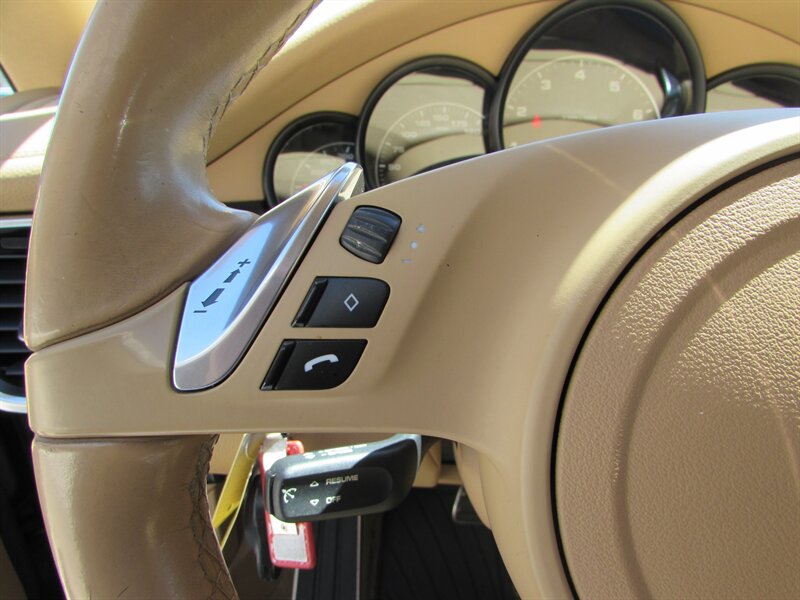 Used 2015 Porsche Panamera 4 AWD/4WD image 12