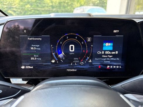 Used 2025 Chevrolet Tahoe LT RWD image 9
