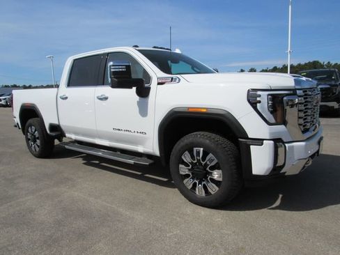 Used 2025 GMC Sierra 2500 Denali w/ Denali Reserve Package AWD/4WD image 6