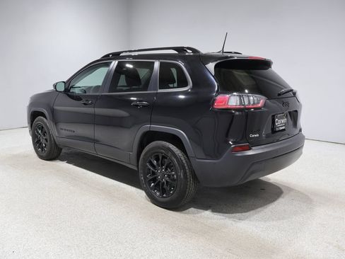 Used 2023 Jeep Cherokee Altitude Lux AWD/4WD image 4