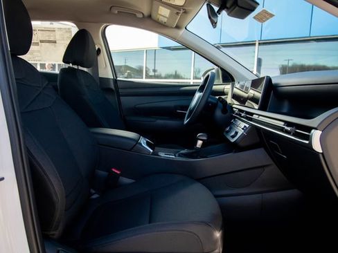 Certified 2026 Hyundai Tucson SE FWD image 18