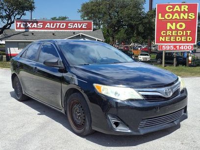 Used 2014 Toyota Camry LE