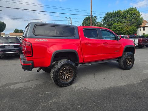 Used 2019 Chevrolet Colorado LT w/ LT Convenience Package AWD/4WD image 5