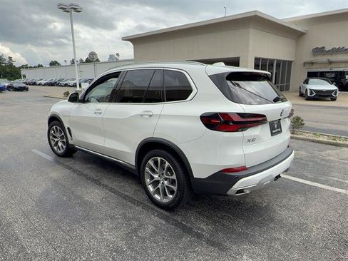 Certified 2024 BMW X5 xDrive40i w/ Premium Package AWD/4WD image 6