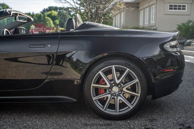 Used 2015 Aston Martin V8 Vantage GT RWD image 5
