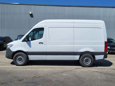 New 2025 Mercedes-Benz Sprinter 2500 image 32