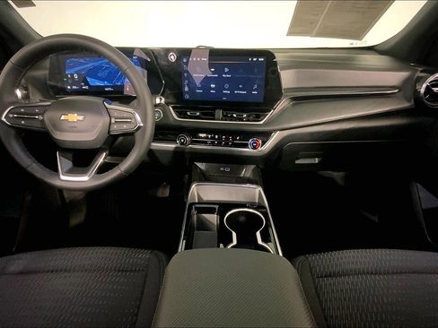 Used 2025 Chevrolet Equinox LT image 15