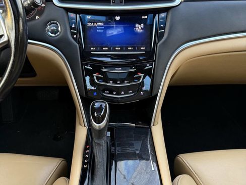 Used 2013 Cadillac XTS Premium image 16