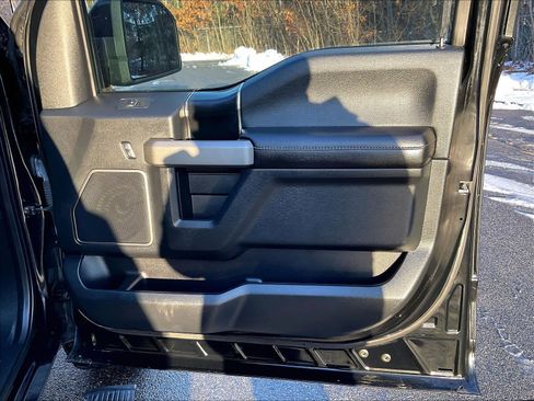 Used 2018 Ford F150 Raptor w/ Equipment Group 802A Luxury image 12