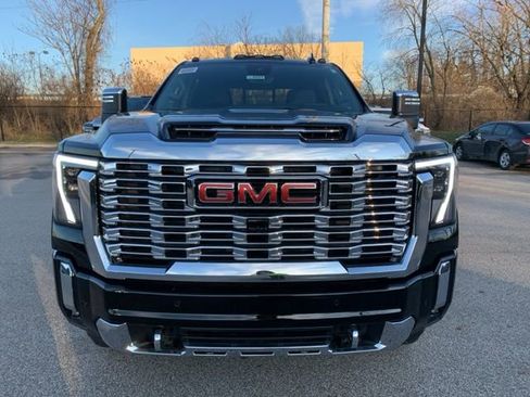 New 2026 GMC Sierra 2500 Denali w/ Denali Reserve Package image 9