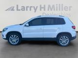 Used 2012 Volkswagen Tiguan SE image 2