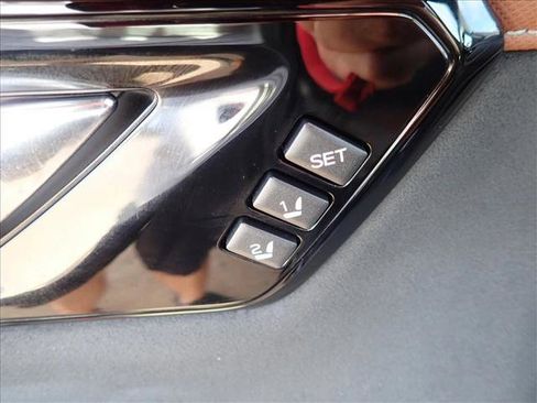 Used 2025 Subaru Forester Touring w/ Popular Package - Touring image 16