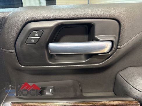 Used 2021 GMC Sierra 2500 SLE image 16