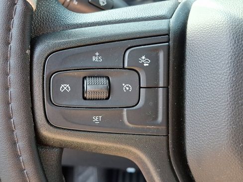 Certified 2022 Chevrolet Silverado 1500 Custom AWD/4WD image 20