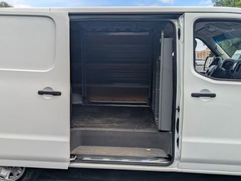 Used 2020 Nissan NV 2500 SV RWD image 18