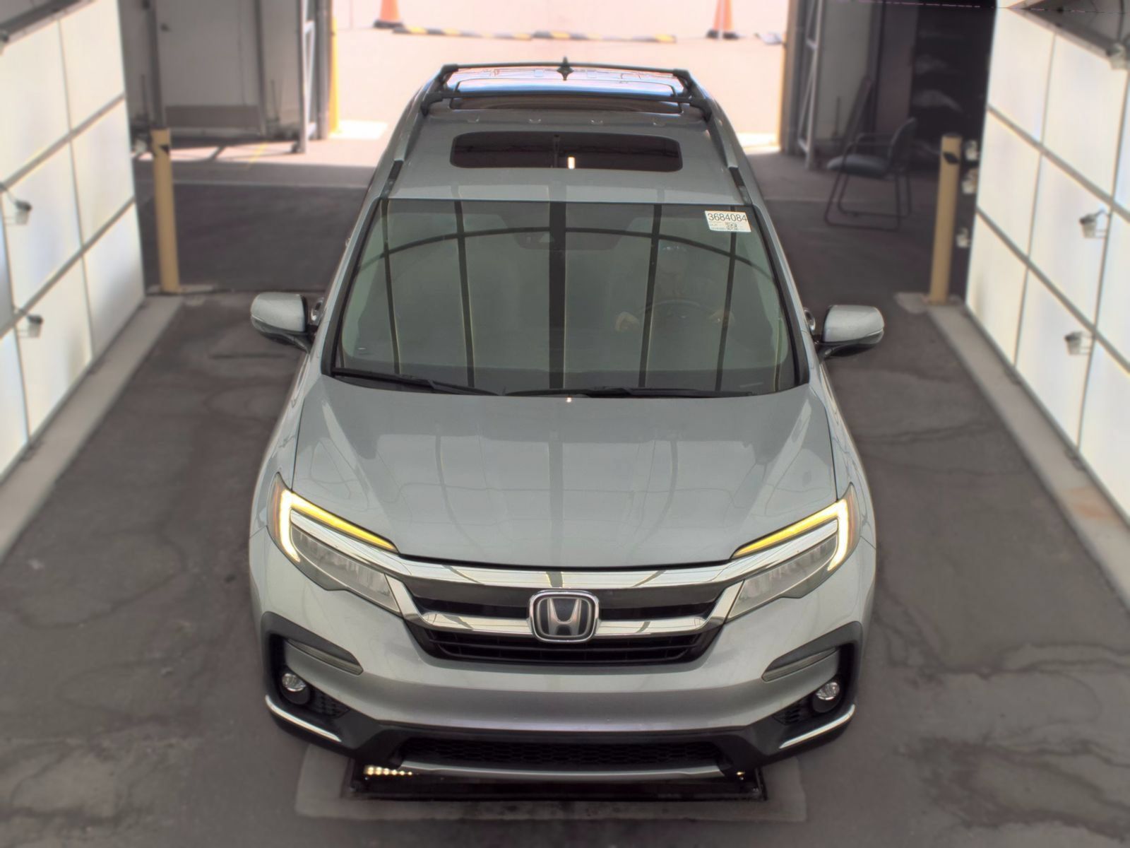 Used 2019 Honda Pilot Elite image 2