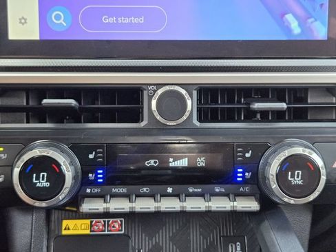 Used 2026 Toyota 4Runner Limited AWD/4WD image 18