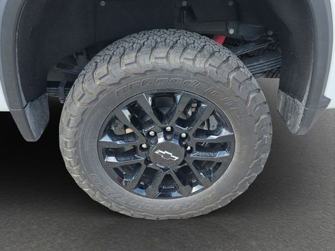 Used 2025 Chevrolet Silverado 3500 LTZ w/ Trail Boss Package AWD/4WD image 5