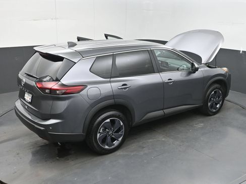 Used 2025 Nissan Rogue SV FWD image 36