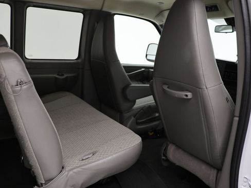 Used 2025 Chevrolet Express 3500 LT w/ LT Preferred Equipment Group image 12