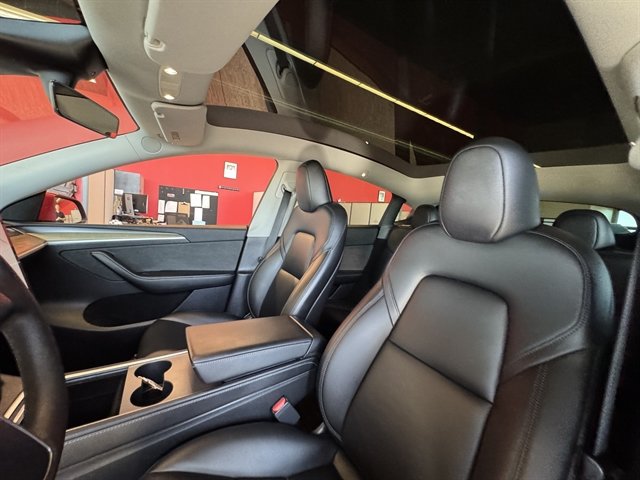 Used 2023 Tesla Model Y Long Range AWD/4WD image 20