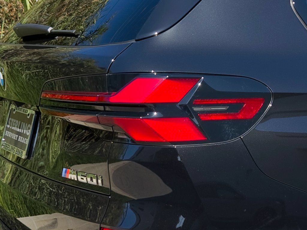 New 2026 BMW X5 M60i w/ Climate Comfort Package AWD/4WD image 7