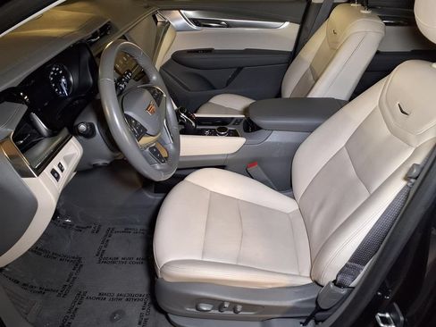 Certified 2023 Cadillac XT5 Premium Luxury FWD image 13