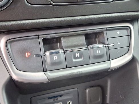 Certified 2023 GMC Terrain AT4 image 18