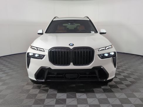 New 2026 BMW X7 xDrive40i w/ Executive Package image 5