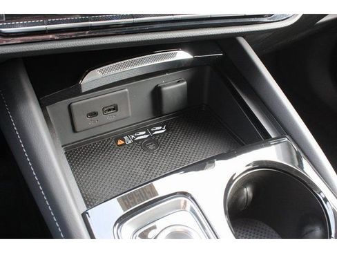 New 2025 Buick Envision Preferred AWD/4WD image 46