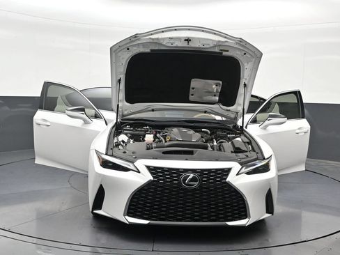 Used 2023 Lexus IS 300 w/ Comfort Package RWD image 36