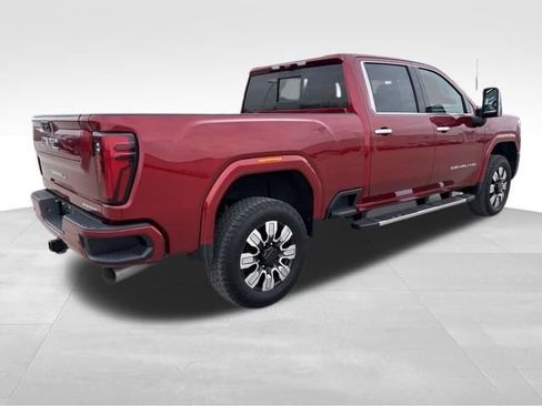 Used 2024 GMC Sierra 3500 Denali w/ Technology Package image 5