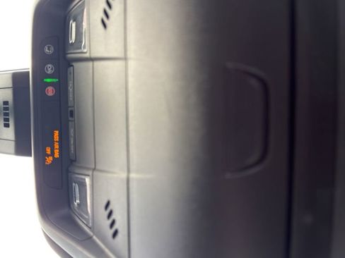 Used 2023 Chevrolet Equinox RS image 23