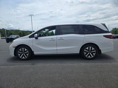 Used 2025 Honda Odyssey EX-L image 3