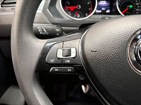 Used 2018 Volkswagen Tiguan S FWD image 14