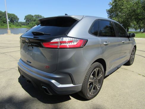 Certified 2022 Ford Edge ST w/ Equipment Group 401A image 6