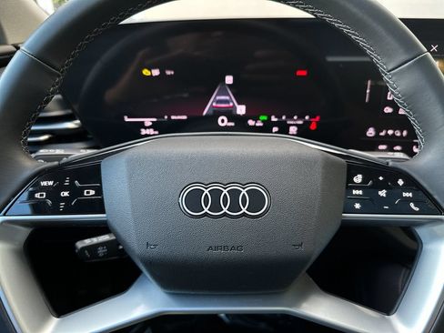 Certified 2025 Audi Q5 Premium w/ Convenience Package AWD/4WD image 32