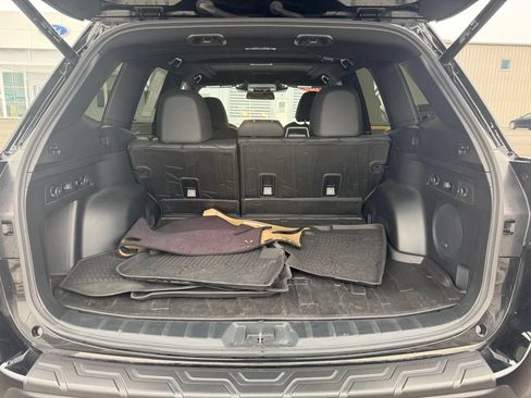 Used 2025 Subaru Forester Wilderness AWD/4WD image 9