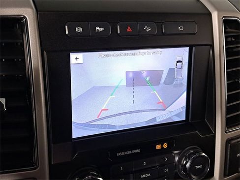 Used 2019 Ford F250 Lariat w/ Lariat Value Package image 29