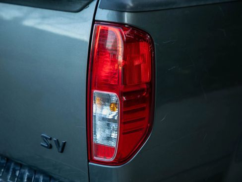 Used 2017 Nissan Frontier SV w/ SV Value Truck Package image 9