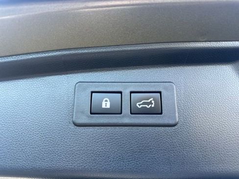 Used 2022 Subaru Outback Premium image 28