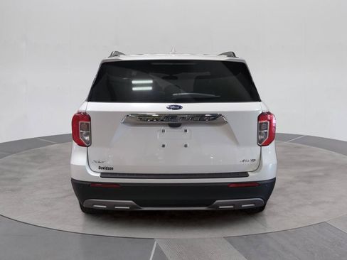 Certified 2023 Ford Explorer XLT w/ Equipment Group 202A AWD/4WD image 5