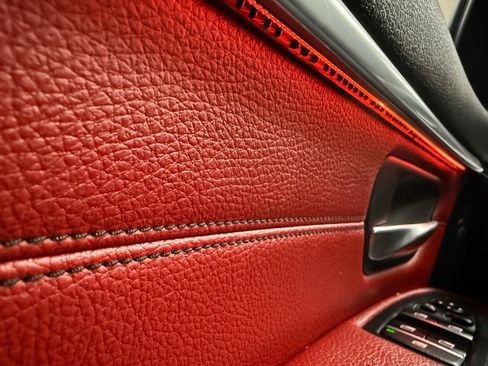 Used 2017 BMW 330e image 20