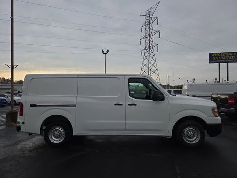 Used 2020 Nissan NV 1500 S image 6