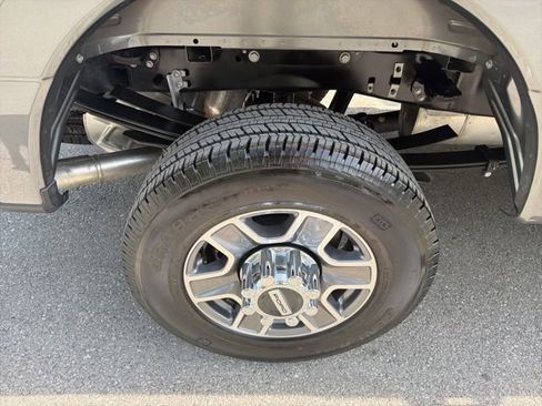 Used 2025 Ford F250 XLT AWD/4WD image 14