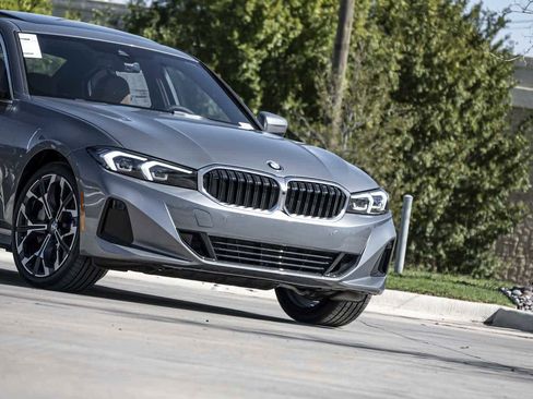 New 2026 BMW 330i xDrive Sedan w/ Premium Package image 3