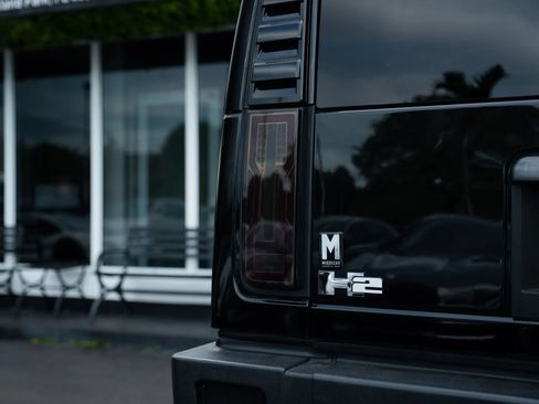 Used 2005 HUMMER H2 w/ Preferred Equipment Group AWD/4WD image 21