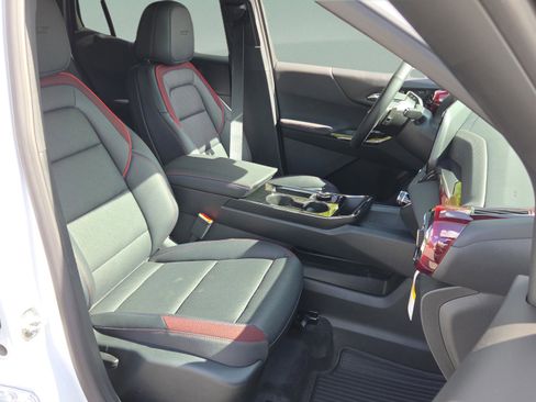 New 2026 Chevrolet Equinox RS w/ Safety and Technology Package FWD image 15