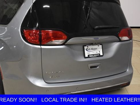 Used 2019 Chrysler Pacifica Touring-L w/ Advanced Safetytec Group FWD image 17