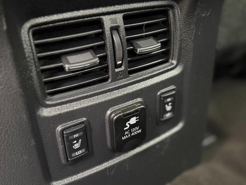 Used 2018 Nissan Titan Platinum Reserve w/ Platinum Utility Package image 24